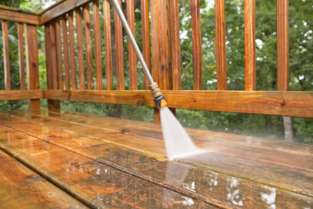 Best Deck Cleaning Services  in Canal Fulton, OH