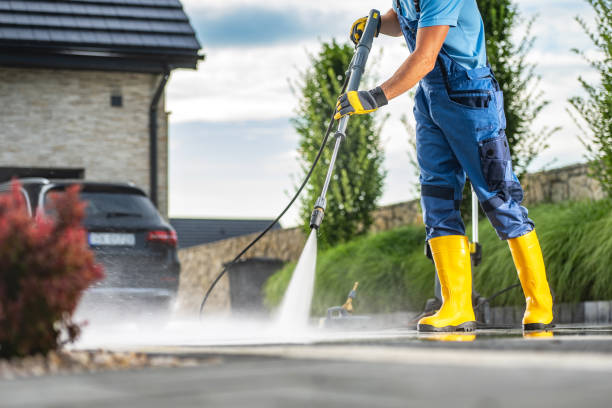 Best Deck Pressure Washing  in Canal Fulton, OH